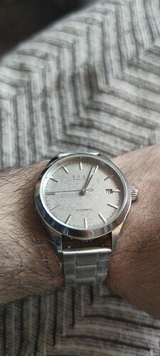 Screenshot_2022-11-19-13-04-14-639_com.miui.gallery