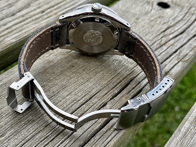 F6B69EFE-993E-4AC6-BCED-90A2F8D08228