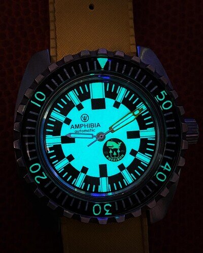 9672D4C8-84B1-4BE5-AAB4-9069B64FF111