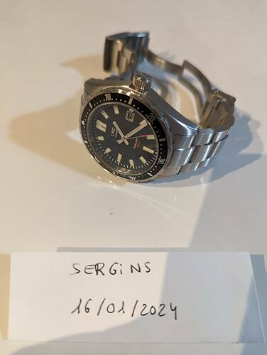 PXL_20240116_174401843