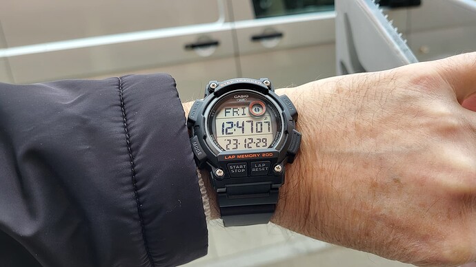 1000075284