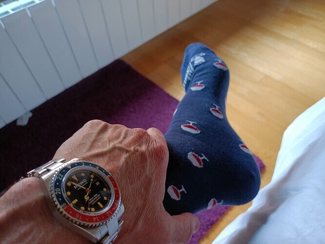 16526373365632589532972852670271