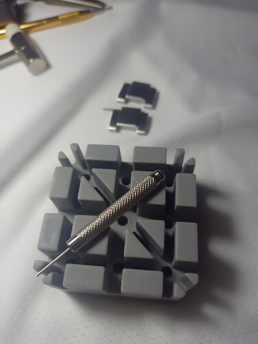 17269264947185327722665665666243