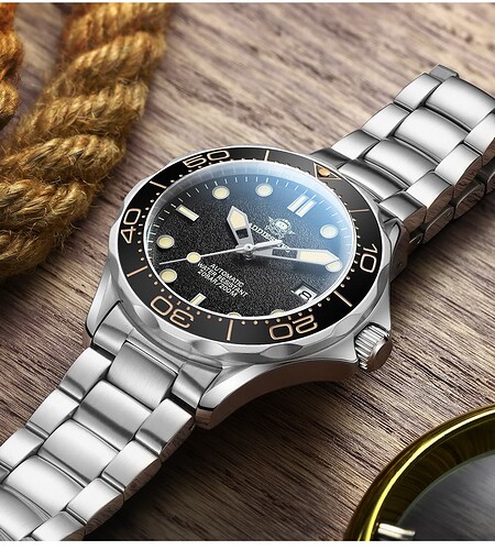 -1099813363-696249404