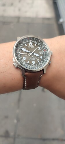 1000025371
