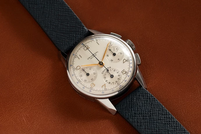 AS08717_40991429_UNIVERSAL_GENEVE_COMPAZ_CHRONOGRAPH_22498-6_f6ef3205-b82f-417e-843b-7393f430551e_2048x2048