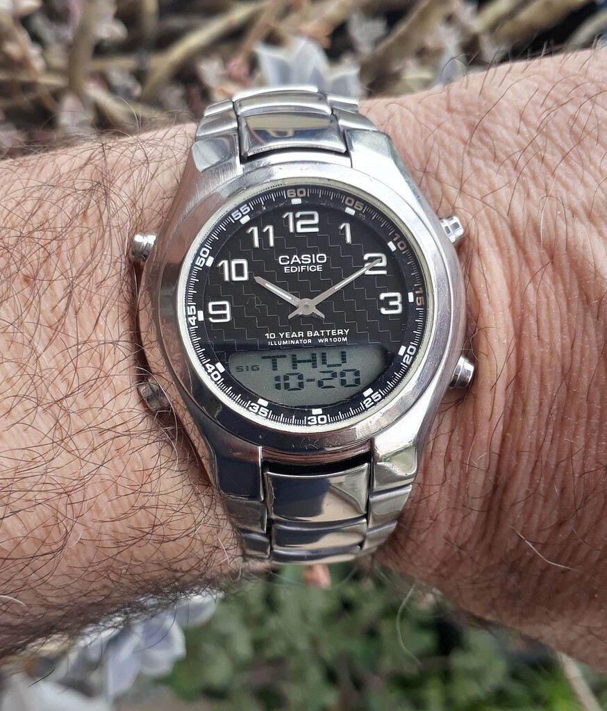Casio edifice hotsell 2747 efa 111