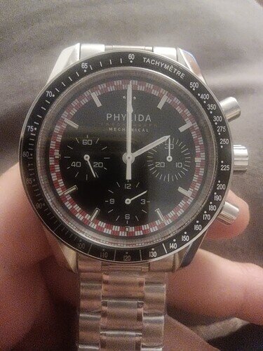 16567048060394330281601013555965