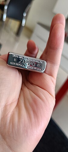1000010895