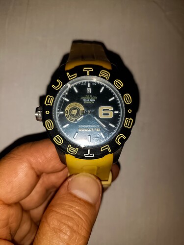 1000028683