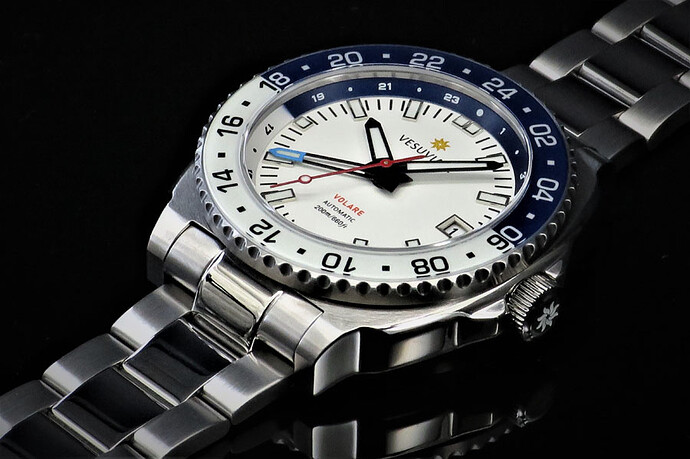 volare-white-001