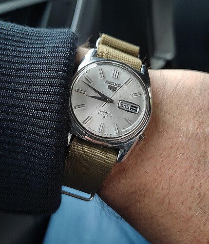 Lumii_20230422_085026316