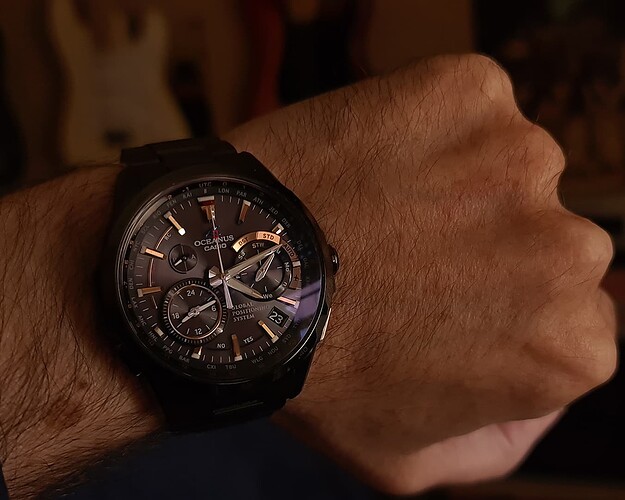 OCEANUS Hybrid GPS
