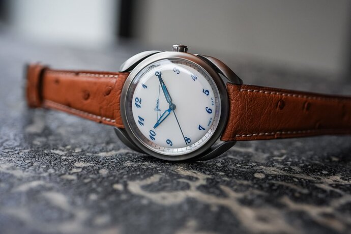 Holthinrichs-Signature-Ornament-Delft-Blue-new-entry-level-automatic-titanium-model-hands-on-1-1536x1024