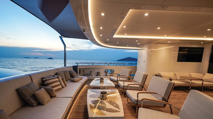 be-inspired-by-the-amazing-design-of-this-luxury-yacht-2