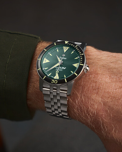 Zodiac-Green-Super-Sea-Wolf-Skin-Diver-Watch-6