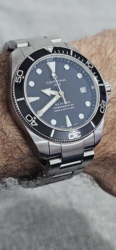 1000031593