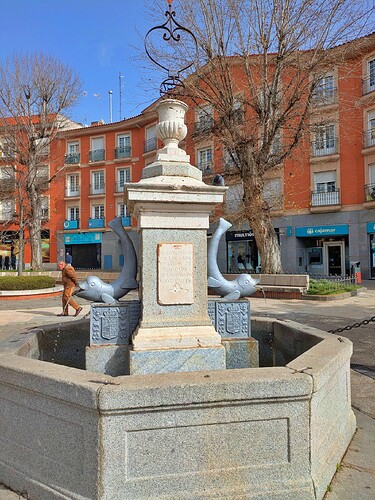 lub-fuente de los peces