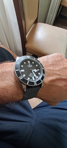 1000085142