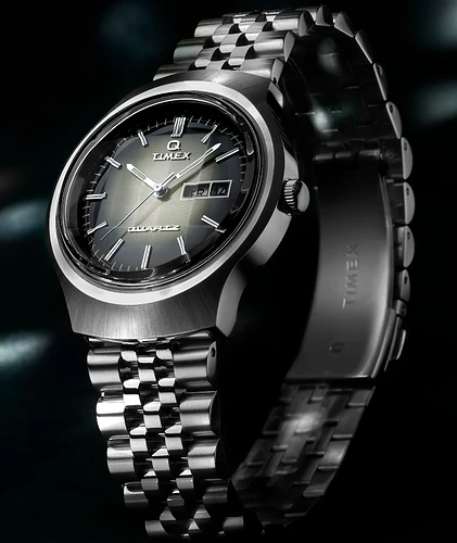 Q_Timex_Reissue_Degrade_beauty_2_RGB_Final_1_1