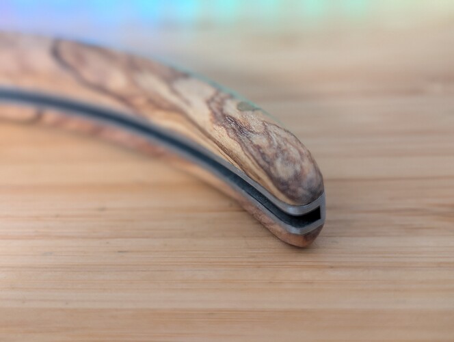 25805