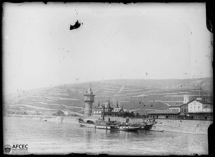 Un_vaixell_de_vapor_a_Rüdesheim_am_Rhein