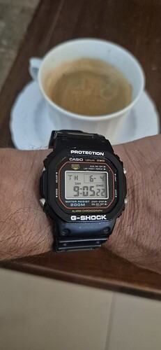 1000165572