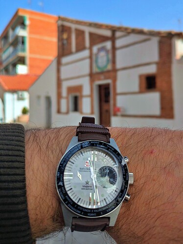 lub-casa andres torrejon con reloj