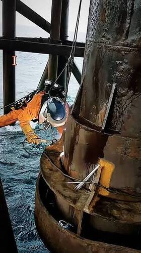 trabajador-de-la-plataforma-2