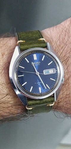 CM250111-112559003-01