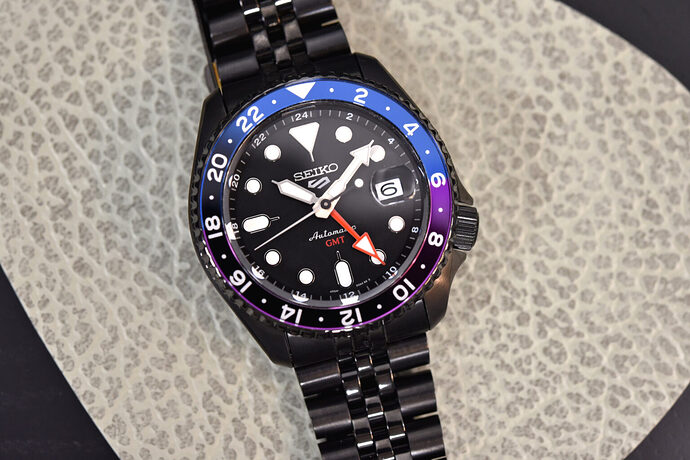 Seiko-5-Sports-Style-GMT-Yuto-Horigome-SSK027K1-Limited-Edition-Featured-1536x1024