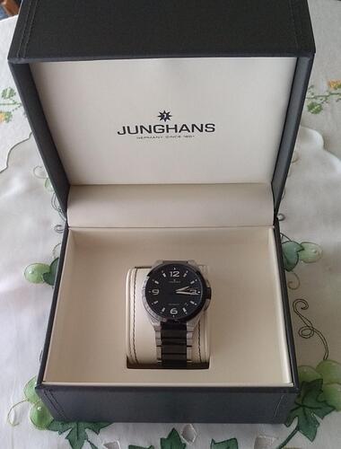 junghans caja