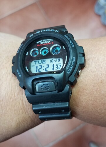 1000165671