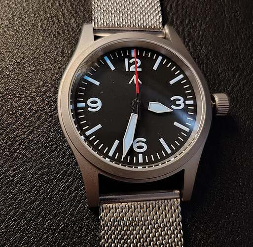 militado-ml05-the-60-master-of-duty-field-watch-v0-zvjo39too0cg1