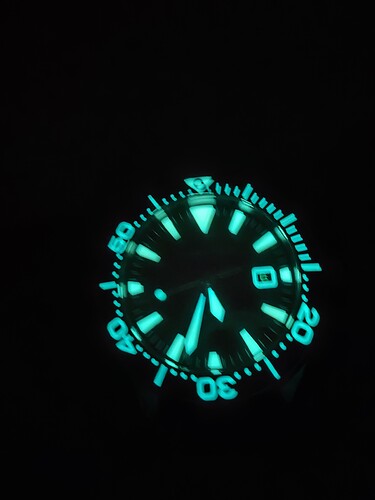 198052