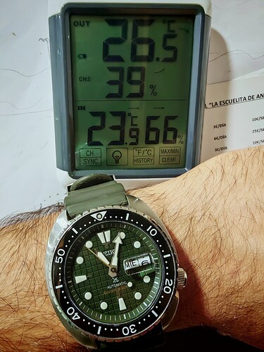1000064147