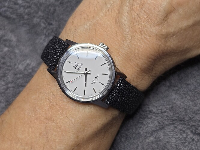 1000060569