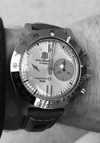 IMG_B_W_2024111502