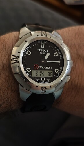 1000046860