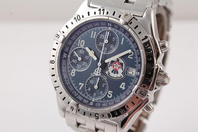 Breitling-Chronomat-Thunderbird-Stahl-Limited-1623_1200x1200_1-4223239708