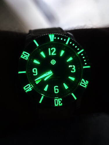 142723