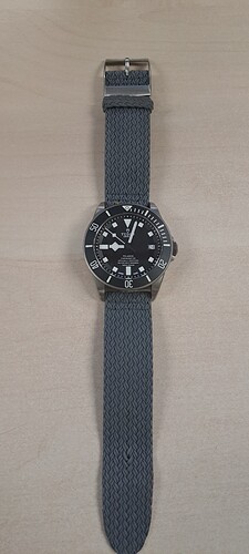 1000132901