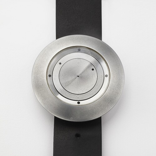 2021_NYR_19959_0152_001(marc_newson_early_pod_watch_1986010519)