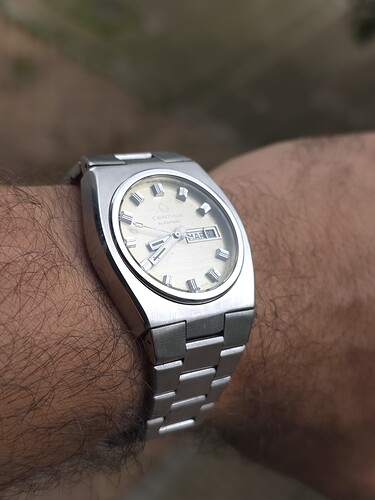 1000092668