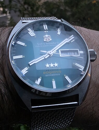 343924