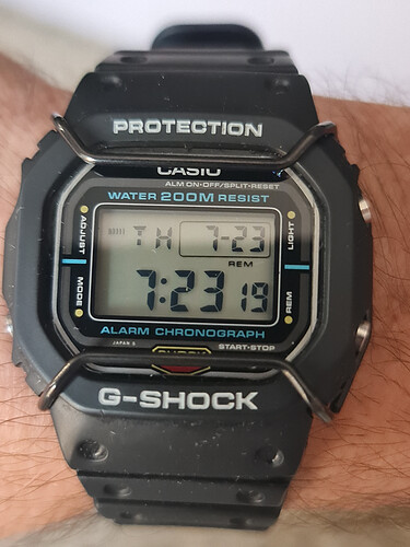 104505
