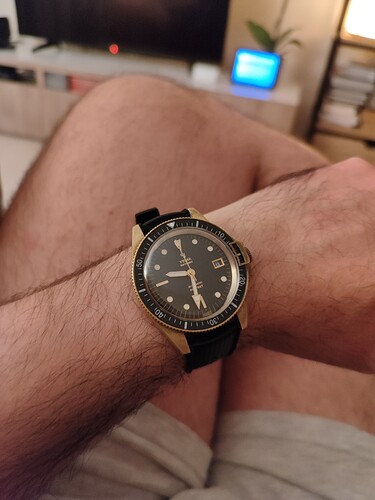 176508