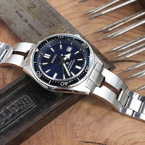 W_SS201820B090_Seiko-62MAS-SPB053-MT_0c537110-3329-42fb-9448-b06381e08a90_1600x