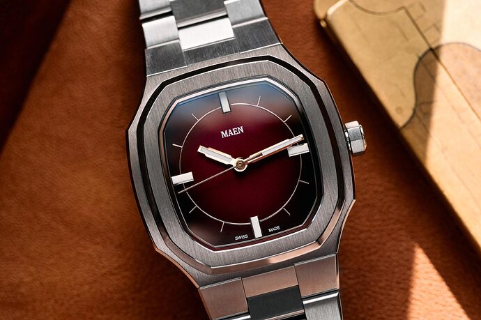 MAEN_WW_LE_BURGUNDY_1-v1697489672794-2972271246