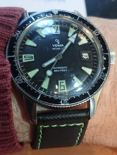 1000074332
